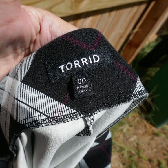 Torrid 00 Pencil Skirt Black White Purple Plaid Faux Corset Bodycon Size 10 M - Picture 4 of 6